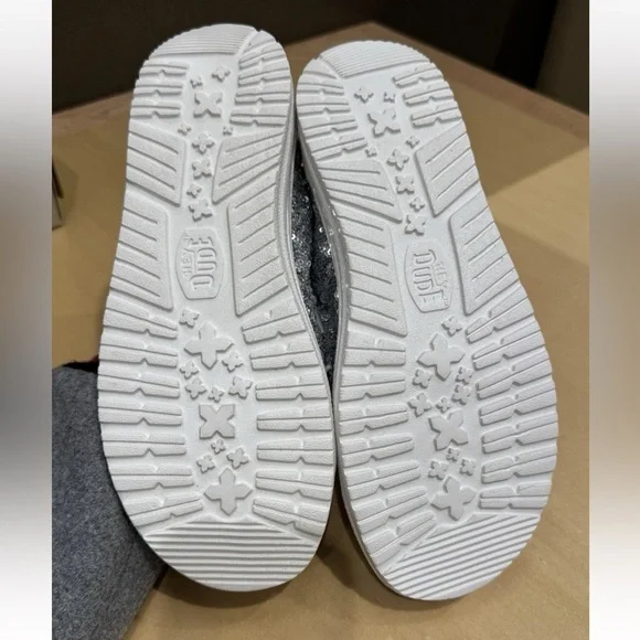 Hey Dude Womens Wendy Sequin Slip-On Shoes NWT SIZE 7 - Picture 8 of 8